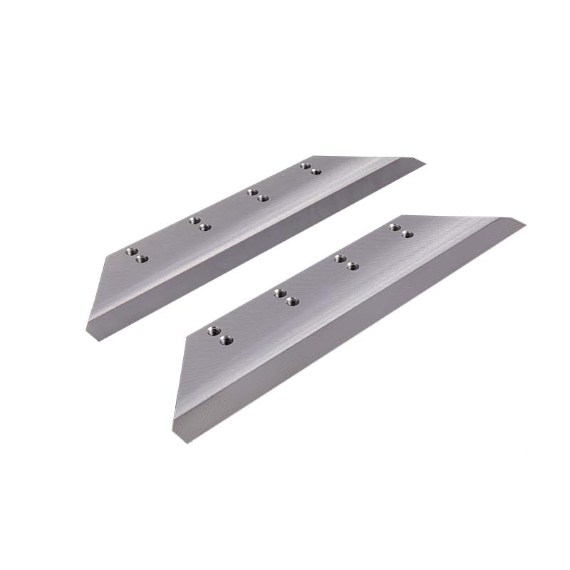 سكين تشذيب ثلاثي الجوانب